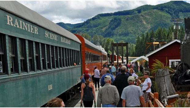 Mount Rainier Railroad Tour
